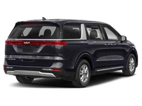 Used 2024 Kia Carnival LX FWD image 2