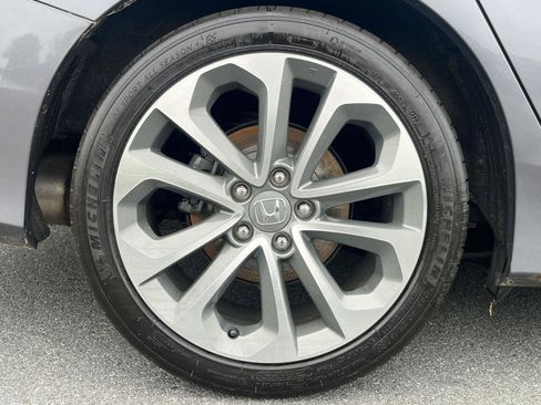 Used 2015 Honda Accord Sport image 21