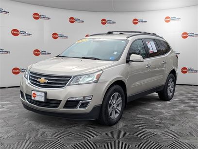 Used 2017 Chevrolet Traverse LT