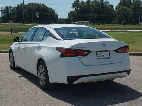 Used 2021 Nissan Altima 2.5 S FWD image 15