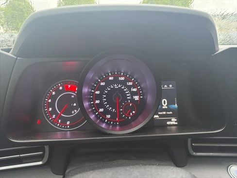 Used 2022 Hyundai Elantra SEL FWD image 18