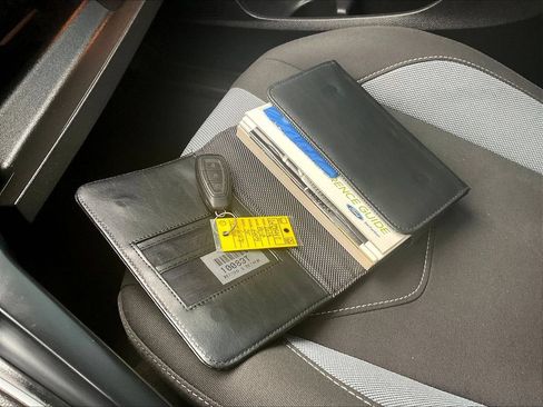 Used 2018 Ford Focus ST FWD image 35