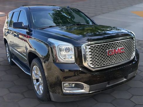 Used 2015 GMC Yukon SLT w/ Open Road Package AWD/4WD image 18