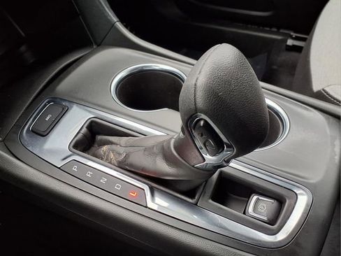 Used 2023 Chevrolet Equinox LS w/ LS Convenience Package image 23