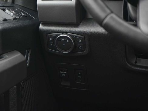 Used 2019 Ford F150 XLT w/ Equipment Group 302A Luxury RWD image 21