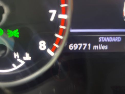 Used 2022 Nissan Pathfinder Platinum w/ Cargo Package image 21