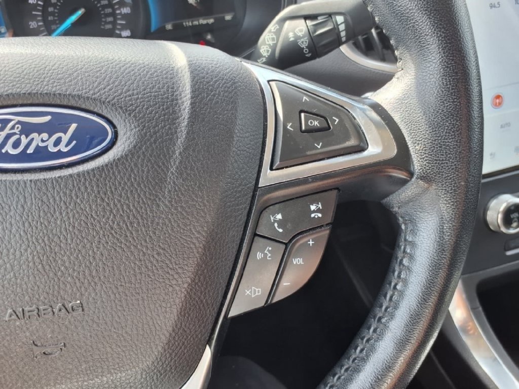 Used 2023 Ford Edge Titanium AWD/4WD image 27