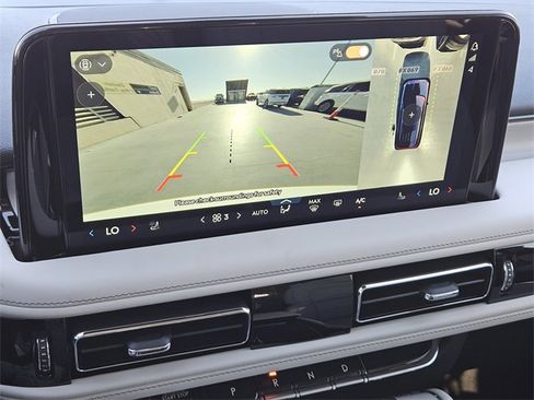 New 2026 Lincoln Aviator Reserve image 17