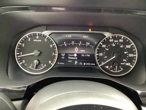 New 2025 Nissan Pathfinder SL w/ Black Appearance Package image 29