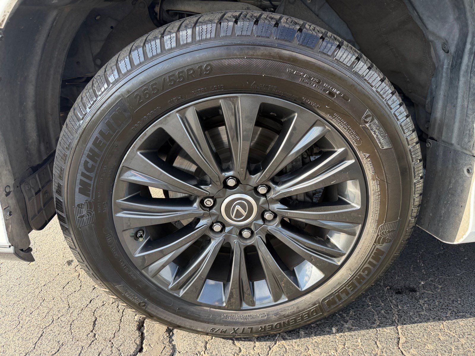 Used 2020 Lexus GX 460 Premium AWD/4WD image 24