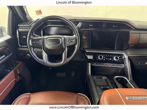 Used 2025 GMC Sierra 2500 Denali Ultimate AWD/4WD image 16