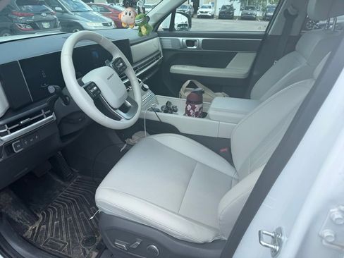 Used 2024 Hyundai Santa Fe SEL AWD/4WD image 7