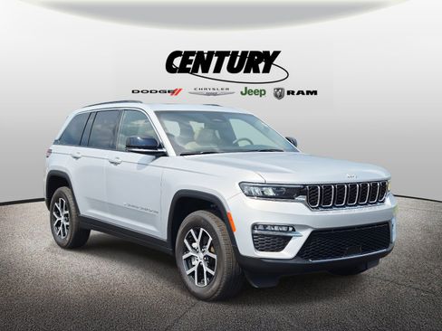 Used 2024 Jeep Grand Cherokee Limited w/ Trailer Tow Package image 1