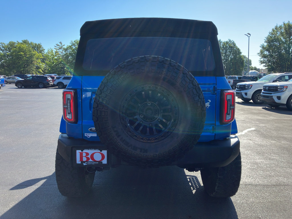Used 2023 Ford Bronco Outer Banks AWD/4WD image 4