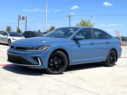 New 2025 Volkswagen Jetta SE