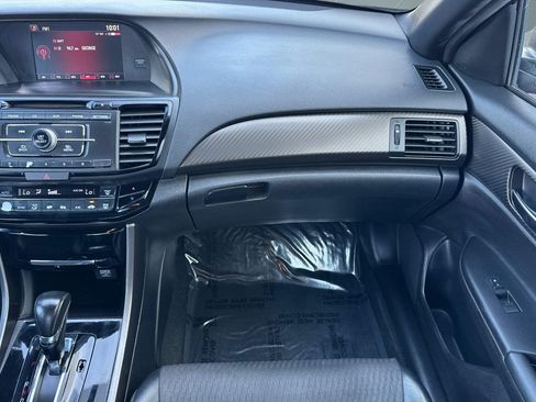 Used 2016 Honda Accord Sport image 28