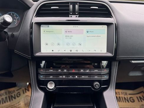 Used 2018 Jaguar F-PACE R-Sport AWD/4WD image 26
