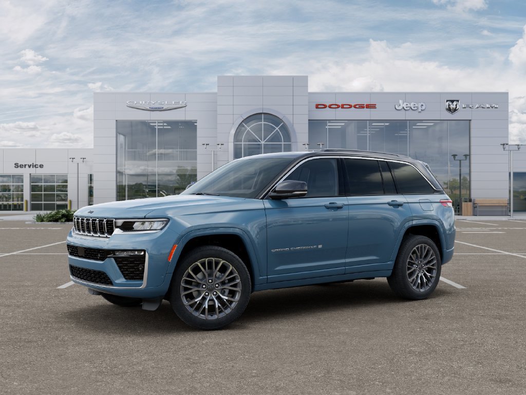 New 2027 Jeep Grand Cherokee Summit w/ Adv Protech Group IV AWD/4WD image 2