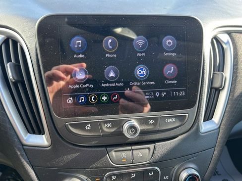 Used 2023 Chevrolet Malibu LT image 21