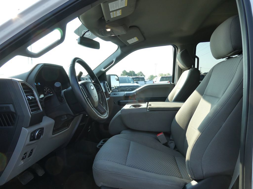 Used 2018 Ford F150 XLT w/ Equipment Group 302A Luxury AWD/4WD image 19