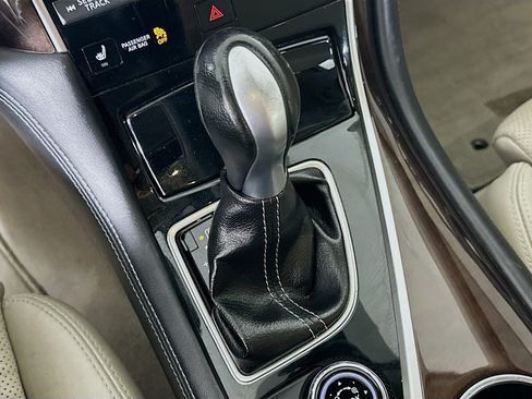 Used 2015 INFINITI Q50 AWD w/ Technology Package image 24
