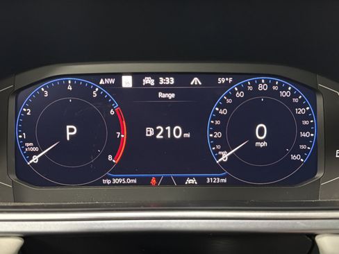 Certified 2025 Volkswagen Taos SEL AWD/4WD image 22
