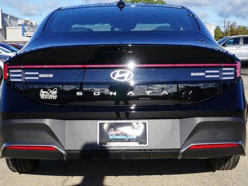 New 2026 Hyundai Sonata SE FWD image 6