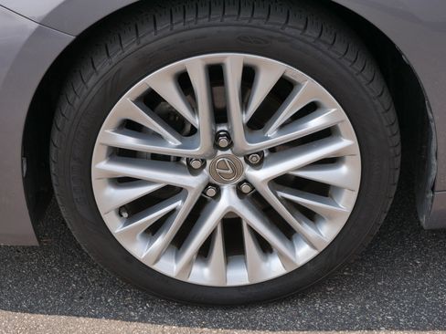 Used 2016 Lexus ES 350 w/ Luxury Package w/Wood Trim FWD image 15