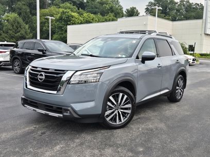 Used 2022 Nissan Pathfinder Platinum w/ Cargo Package