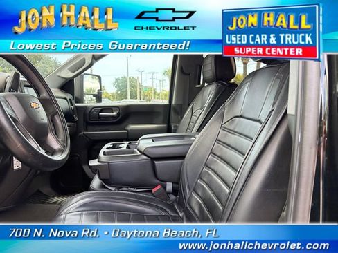 Used 2021 Chevrolet Silverado 2500 Custom w/ Custom Value Package AWD/4WD image 19