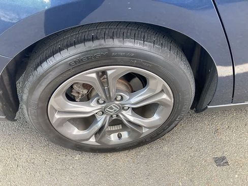 Certified 2023 Honda Accord EX image 9