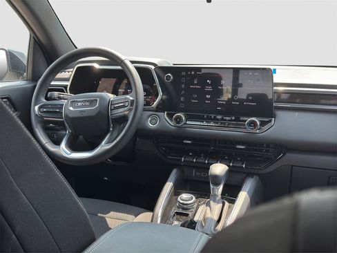 Used 2025 GMC Canyon Elevation image 19