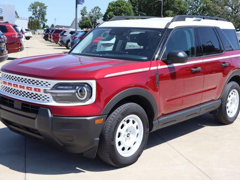 Used 2025 Ford Bronco Sport Heritage AWD/4WD image 2