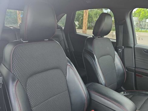 Used 2023 Ford Escape ST-Line FWD image 25
