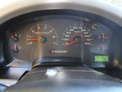 Used 2008 Ford F150 XL RWD image 14