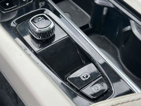 Certified 2023 Volvo XC60 B5 Plus w/ Climate Package image 30