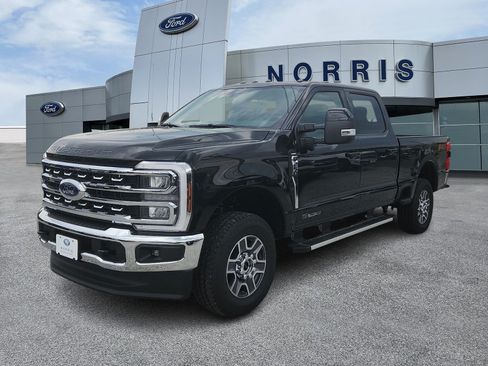 New 2026 Ford F250 Lariat w/ FX4 Off-Road Package AWD/4WD image 2