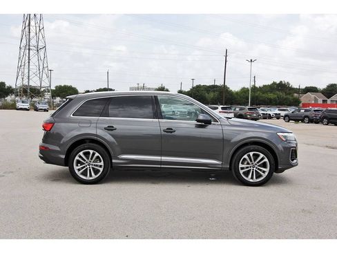 Used 2025 Audi Q7 3.0T Premium Plus AWD/4WD image 2