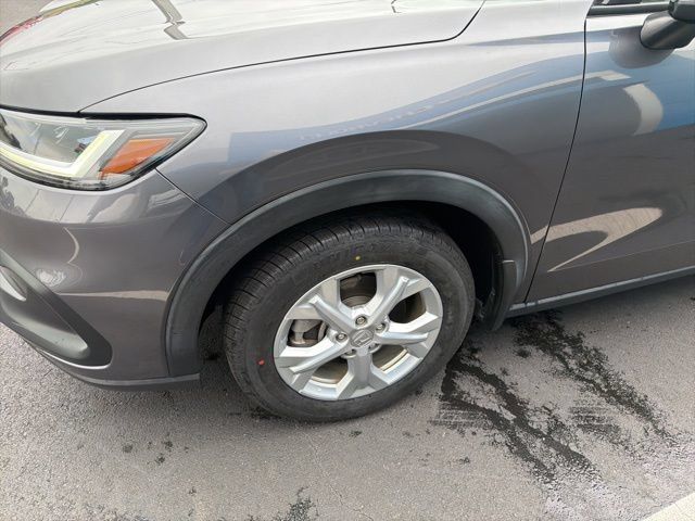 Used 2023 Honda HR-V LX image 6