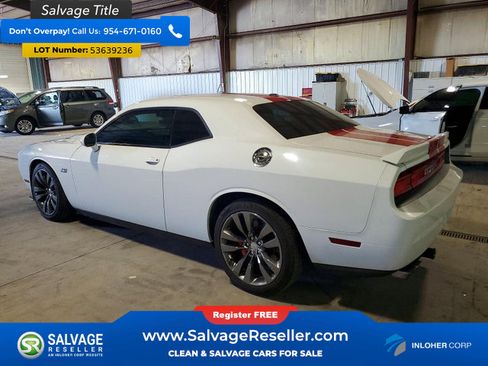 Used 2014 Dodge Challenger SRT8 w/ Harman/Kardon Audio Group RWD image 3