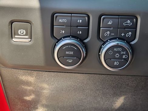 Used 2024 GMC Sierra 2500 AT4X AWD/4WD image 21