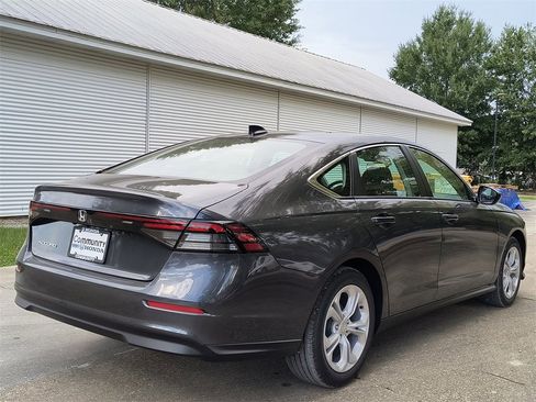New 2025 Honda Accord LX image 4