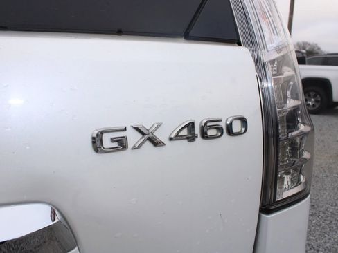 Used 2019 Lexus GX 460 Premium w/ Premium Package image 12