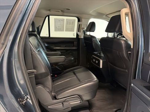 Used 2022 Ford Expedition Max XLT image 42
