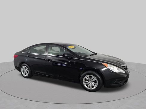 Used 2012 Hyundai Sonata GLS FWD image 2