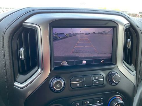 Used 2020 Chevrolet Silverado 1500 LTZ w/ LTZ Texas Edition AWD/4WD image 17