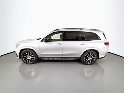 Used 2025 Mercedes-Benz GLS 580 4MATIC image 4