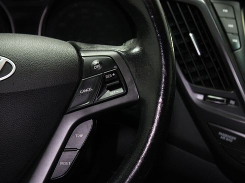 Used 2013 Hyundai Veloster Turbo FWD image 20