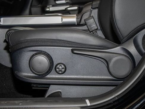 Certified 2022 Mercedes-Benz GLB 250 GLB 250 image 15