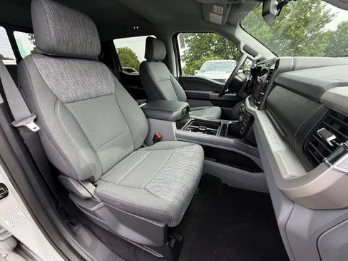 New 2026 Ford F250 XLT w/ XLT Premium Package AWD/4WD image 24